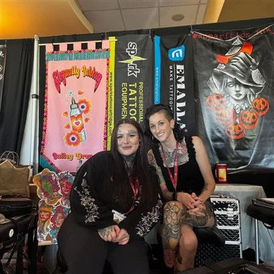 SPARK-Certificeret kunstner sikrer toppræmier på CPA Tattoo Expo, viser brand...